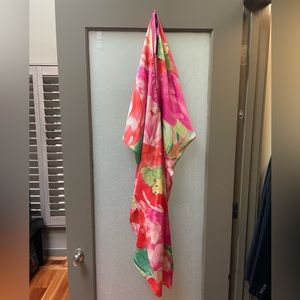 Gorgeous lingerie type house wear. Natori brand. Fuchsia color. Unworn. Tags on.